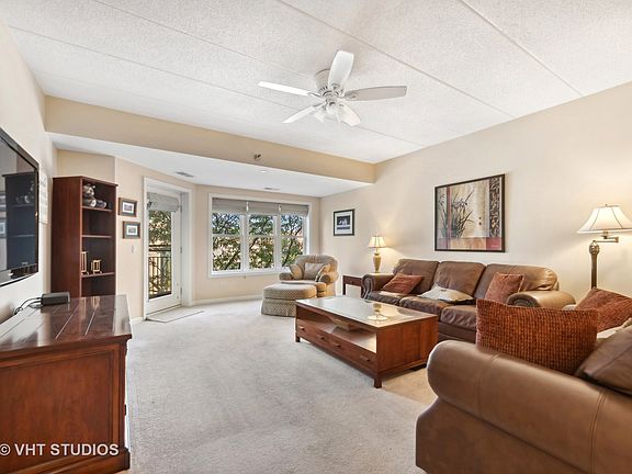 4th image of 111 N Wheaton Ave Unit 306