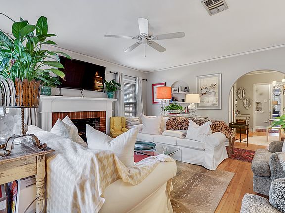 4th image of 4100 Hawthorne Ave APT 4