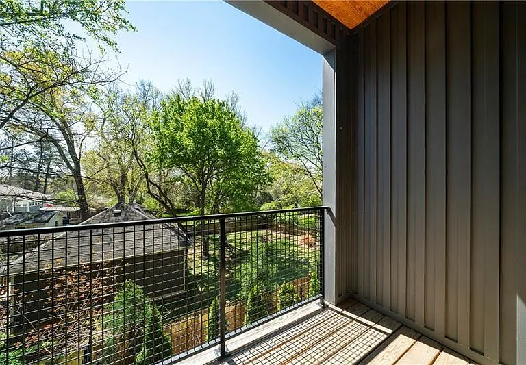 2347 Hosea L Williams Dr NE #14 — Photo 19