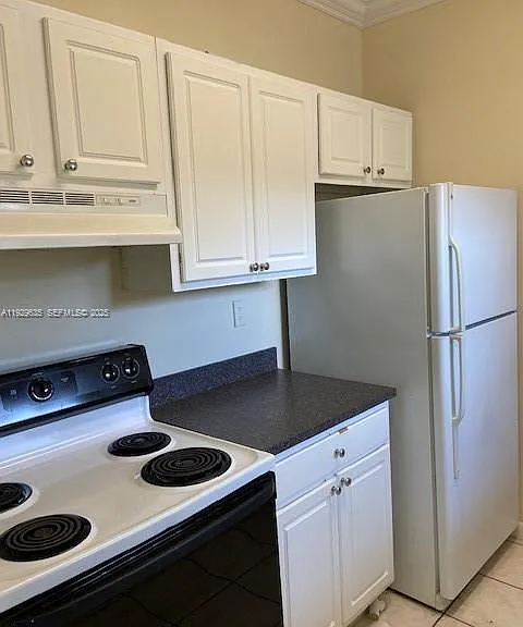1731 NW 96th Ter #2G — Photo 6