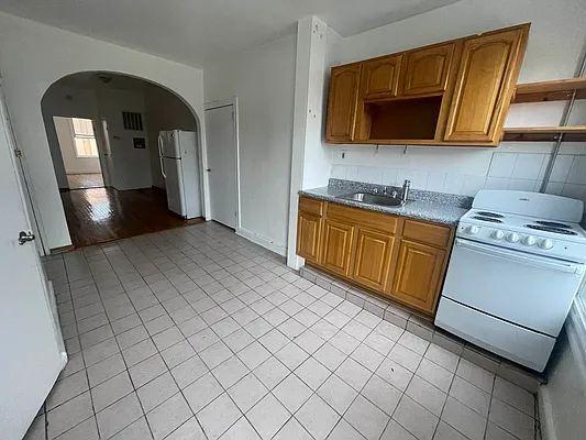 Rented by Delmark Realty LLC | media 26