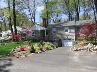 5 Circle End Dr, Ramsey, NJ 07446