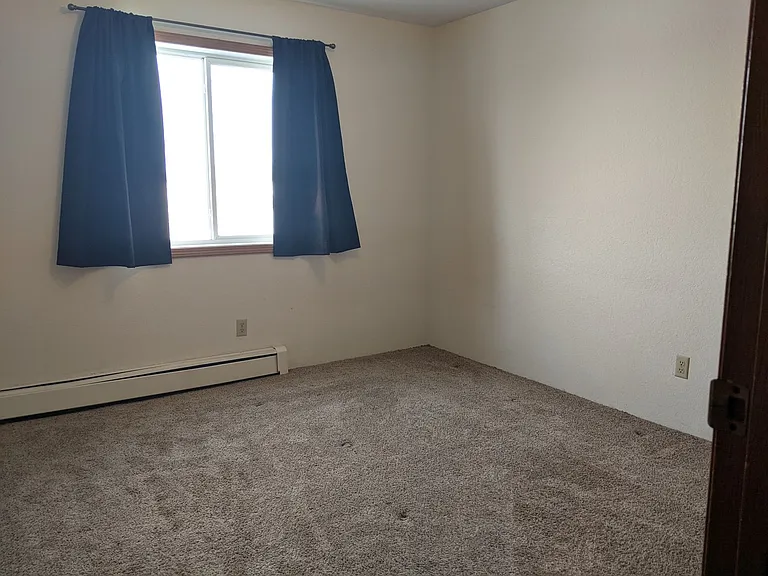 Landview Apartments — Photo 36