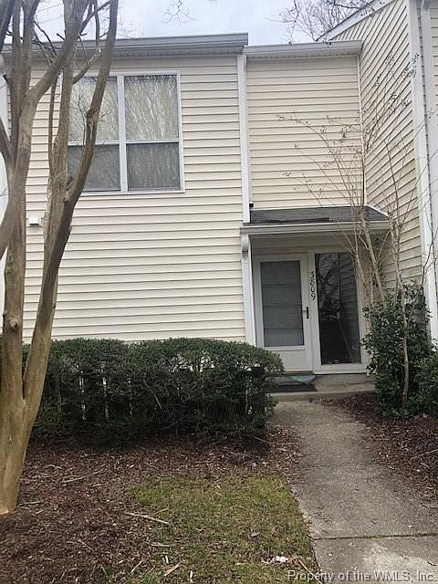1st image of 3809 Staffordshire Ln #L