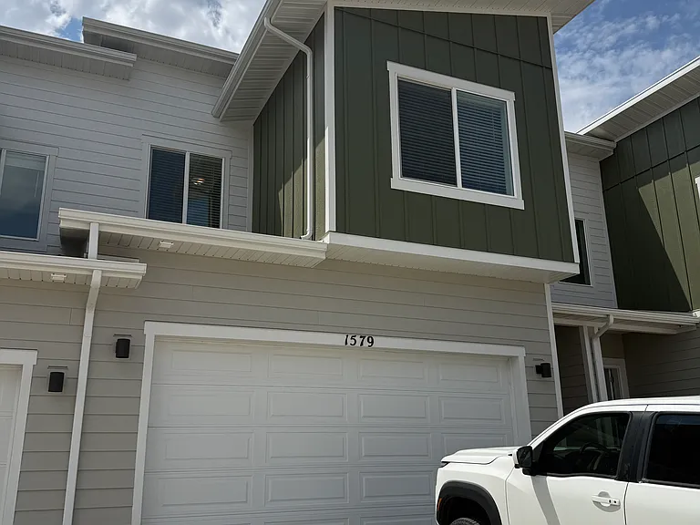 1579 W Viola Ln — Photo 1