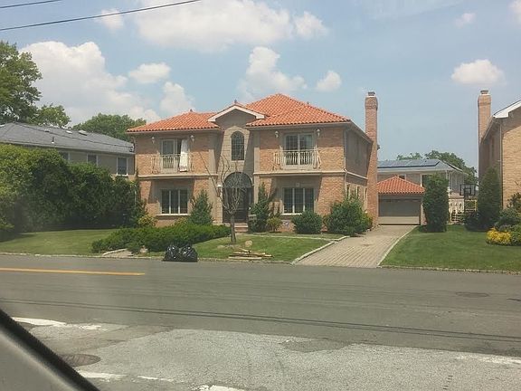 3rd image of 21345 38th Ave