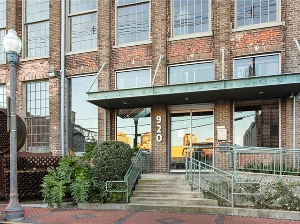 920 Poeyfarre St APT 337, New Orleans, LA 70130