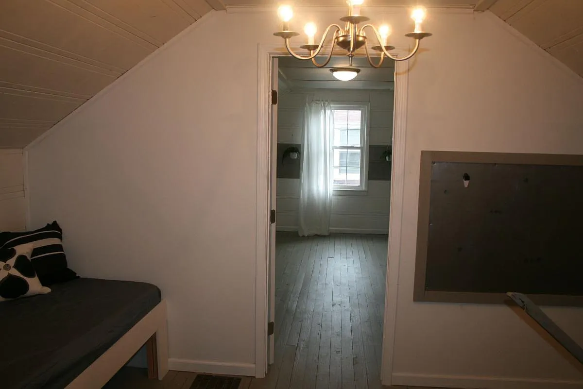 4 bed, 1900 sqft, $2,300 — Photo 3