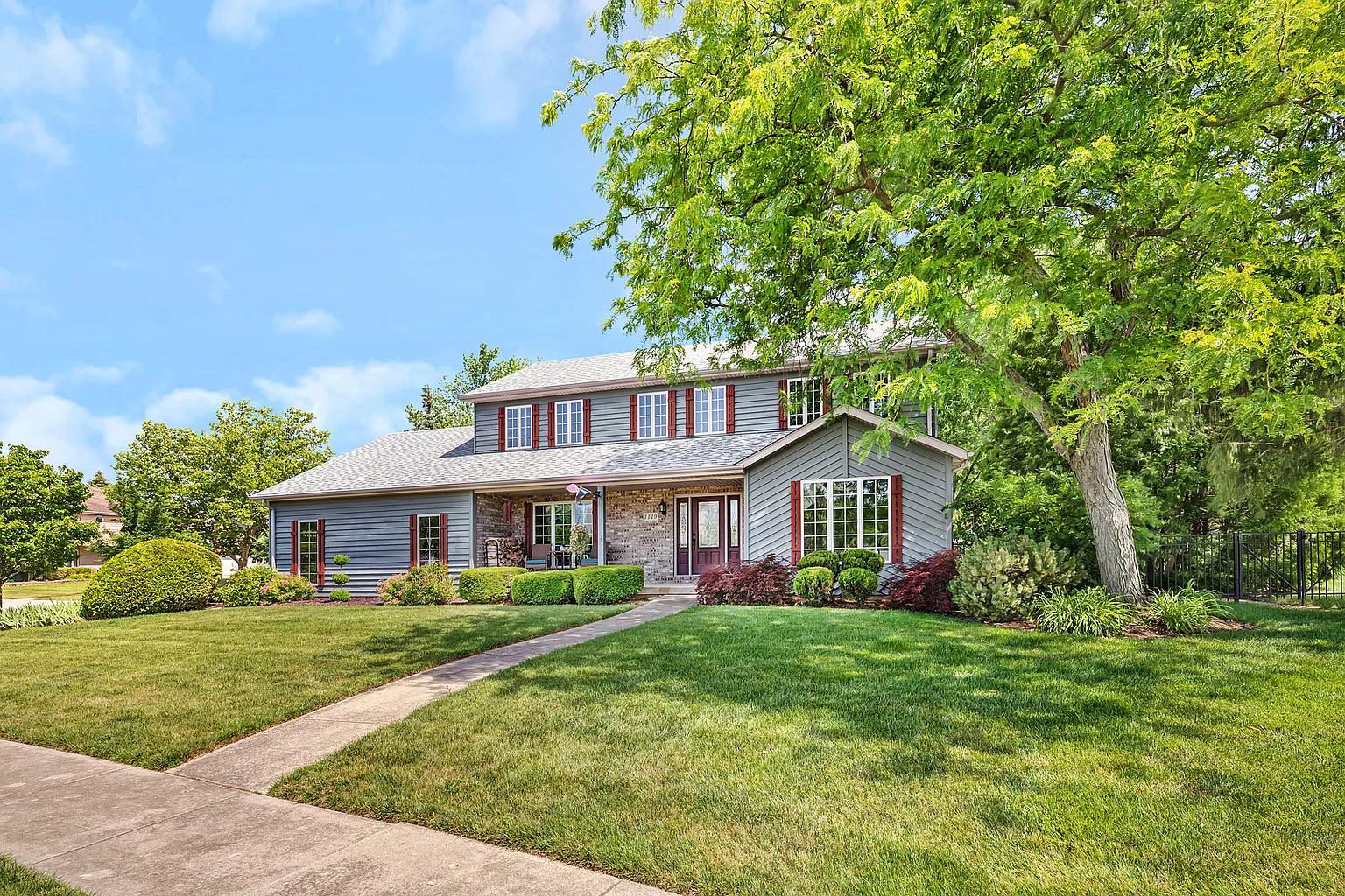 1119 Kensington St photo 1
