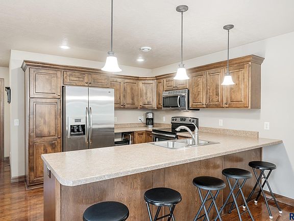 4th image of 7575 S Grand Arbor Pl