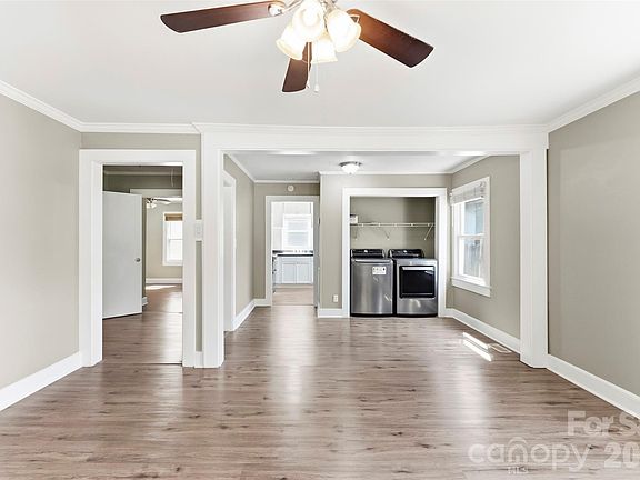 5th image of 816 S Weldon St