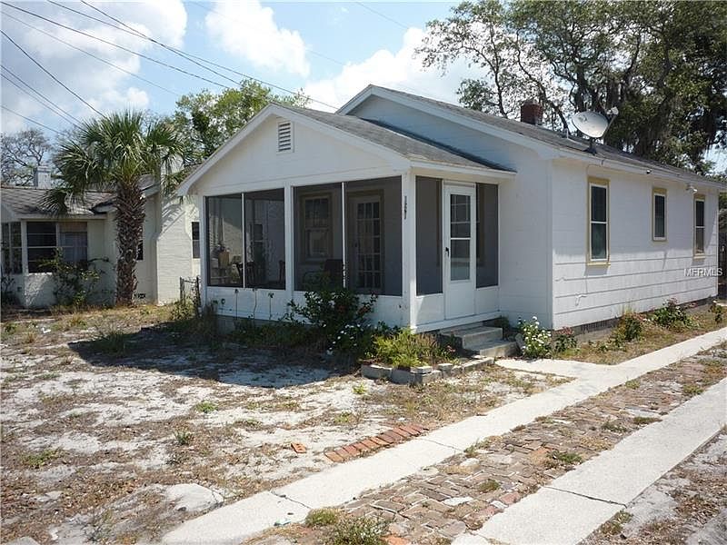 1st image of 1621 N Myrtle Ave