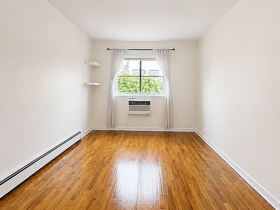 5th image of 31-17 30th St #2A