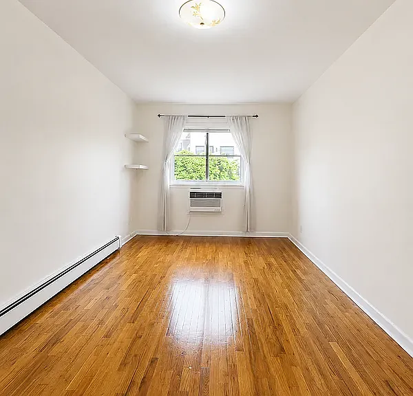 31-17 30th St #2A — Photo 5