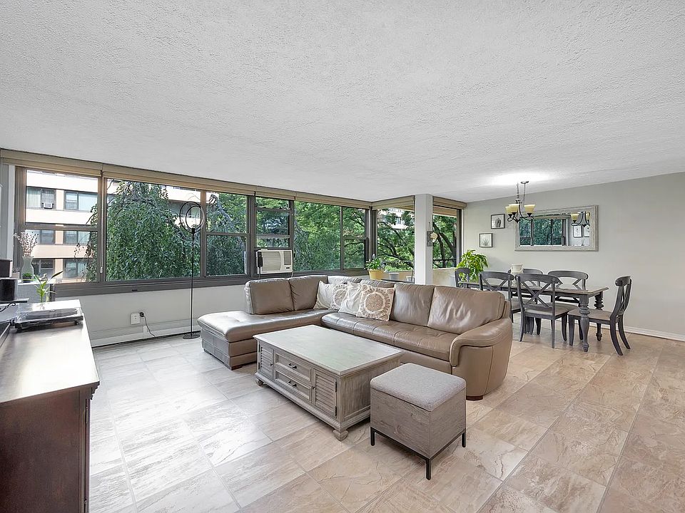 1st image of 16240 9th Ave APT 4D
