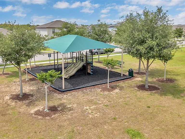 747 Citrus Isle Dr — Photo 31