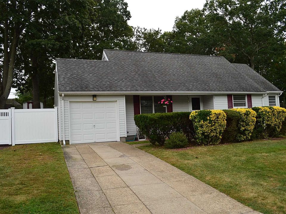 1st image of 1279 Waverly Ave