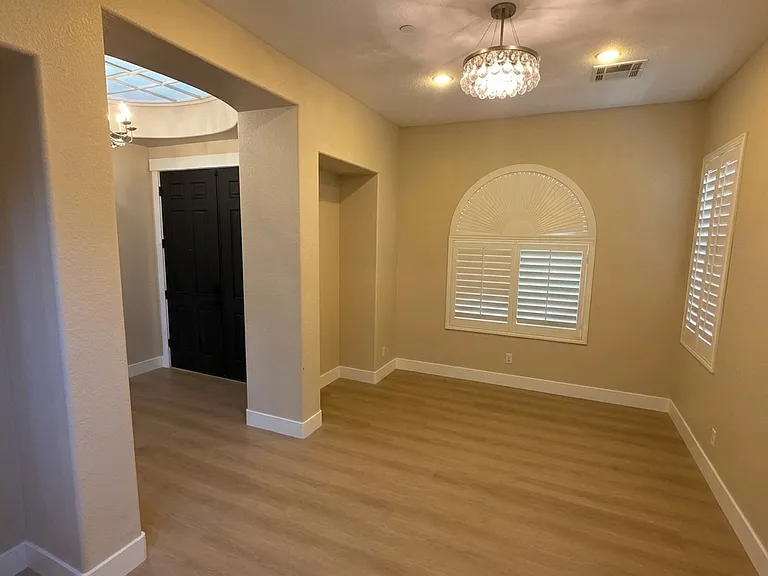 9532 Staff Ln — Photo 4