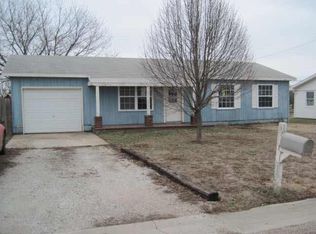 810 Edwards Dr, Leon, KS 67074
