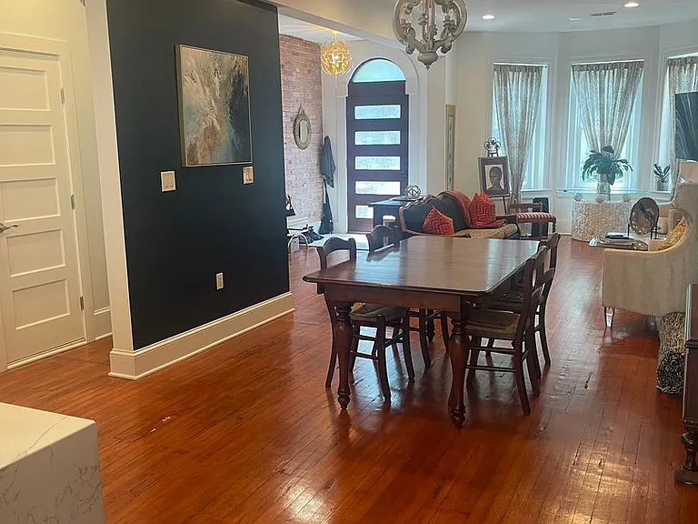 147 Rhode Island Ave NW — Photo 2