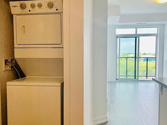 3rd image of 5055 Greenlane #311