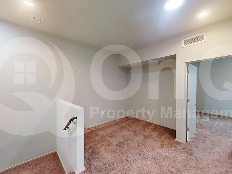 848 E Park Modern Dr — Photo 10