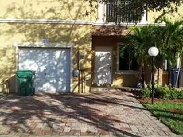 23035 SW 112th Ct, Miami, FL 33170