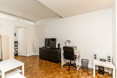 Rented by Metropolitan Property Group