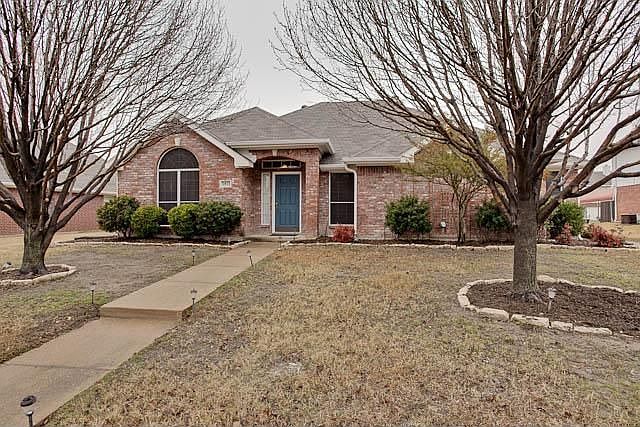 1st image of 3811 Barrington Dr