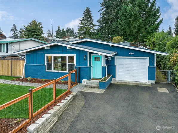 437 S 206th Street, Des Moines, WA 98198