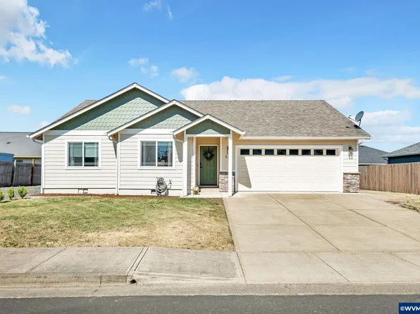525 N 12th St, Aumsville, OR 97325