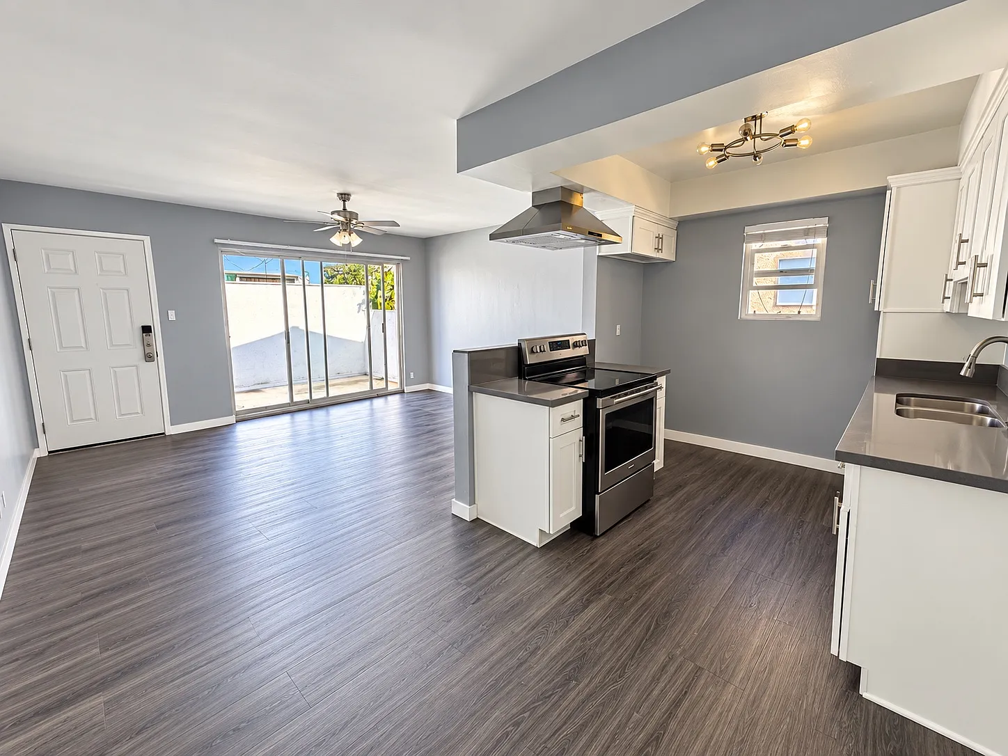620 Coronado Ave — Photo 3