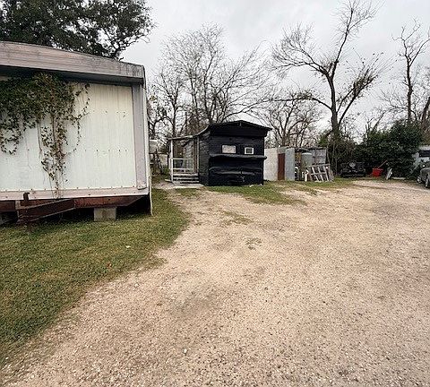 3rd image of 1917 Kowis St #11506339