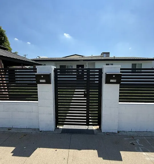 12308 Sheldon St — Photo 17