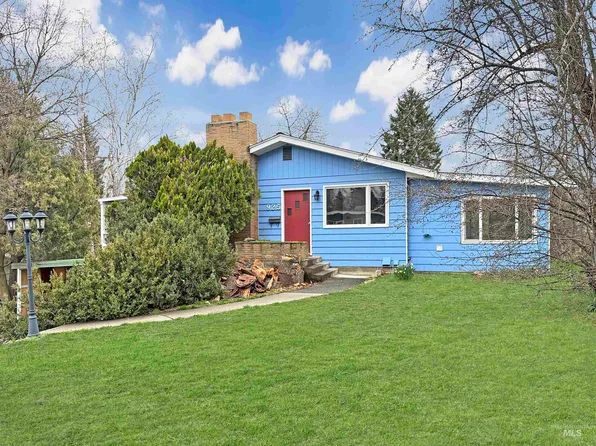925 E 8th St, Moscow, ID 83843