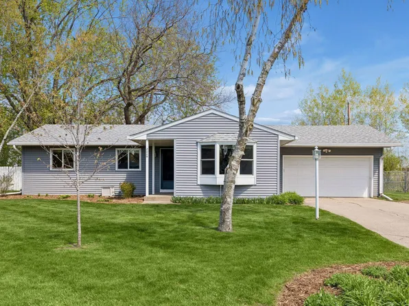2049 Bluestone Ln, Eagan, MN 55122