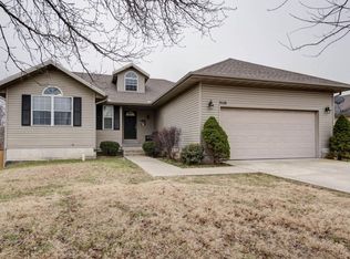 5110 N Graybrooke Dr, Ozark, MO 65721