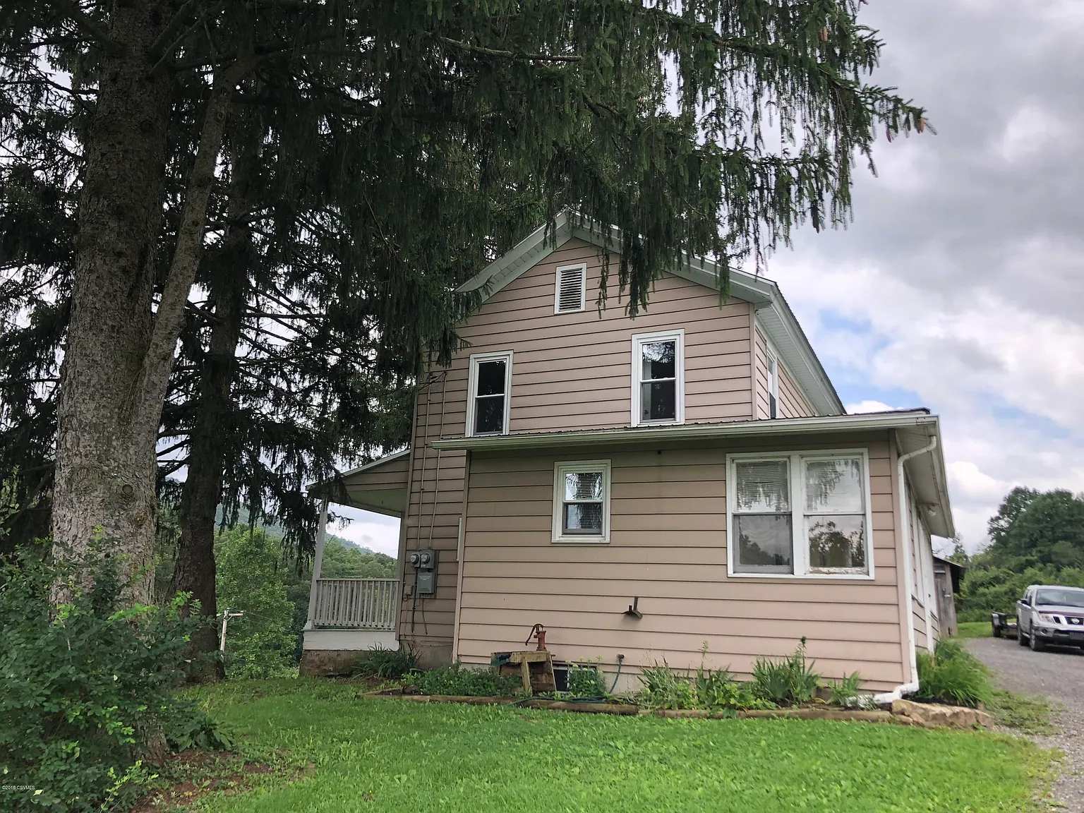 4 bed, 1400 sqft, $1,200 — Photo 3