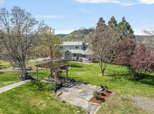 1805 Carroll Rd, Mosier, OR 97040