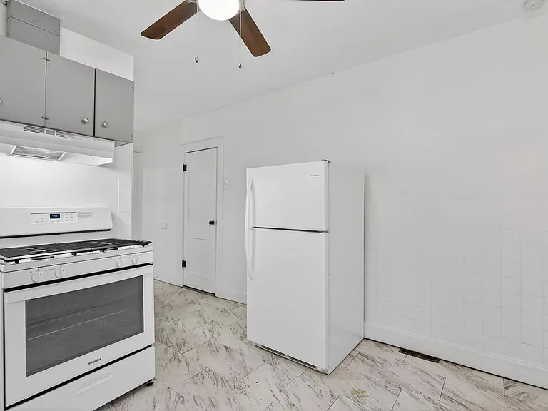 8347 Eton Pl — Photo 2