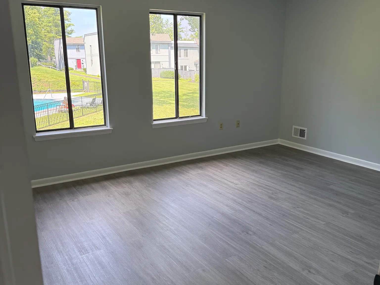 2 bed, 1.5 bath, 1250 sqft, $2,150 — Photo 3