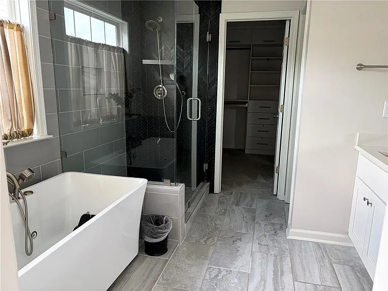 12835 Morningpark Cir — Photo 28