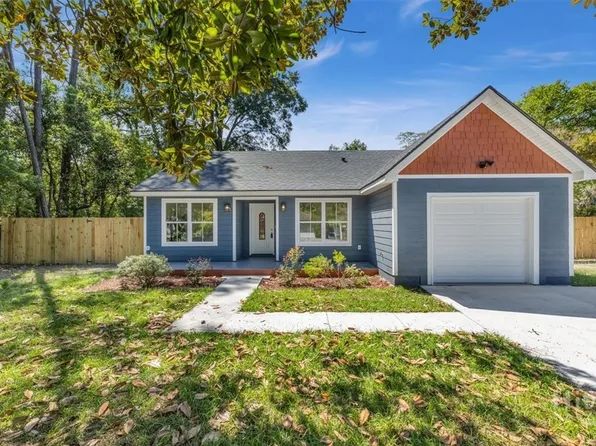 2209 E 39TH Street, Savannah, GA 31404