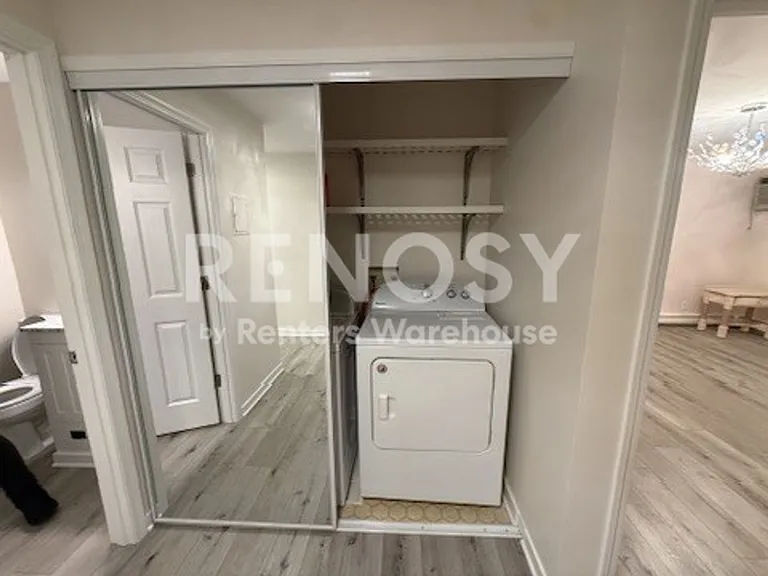 5607 Green Circle Dr #200 — Photo 4