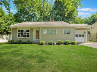 21 Stony Brook Rd, Sloatsburg, NY 10974