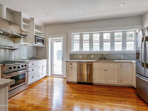 5th image of 1018 Madrid St