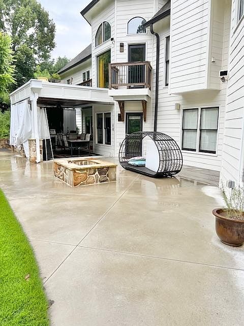 Outdoor entrance