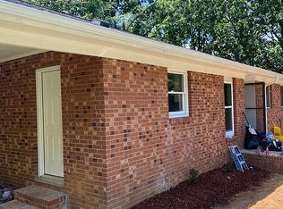 210 Blythe Dr, Thomasville, NC 27360