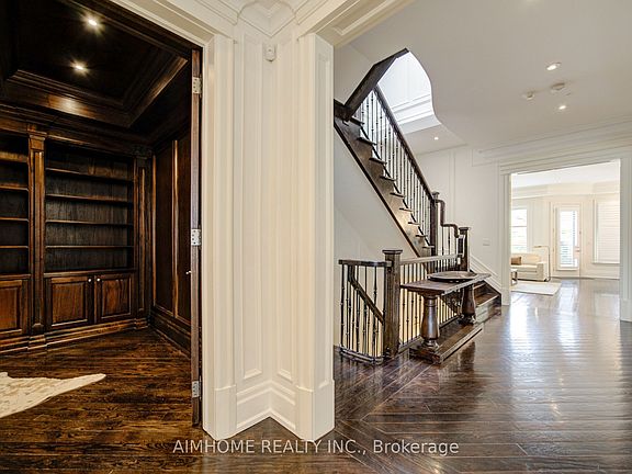 5th image of 356 Hillcrest Ave
