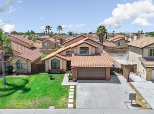 17253 Dolphin St, Fontana, CA 92336